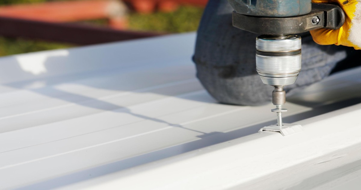 Panel Çatı Vidaları Nedir? Doğru Vida Seçimi ve Kullanım Alanları